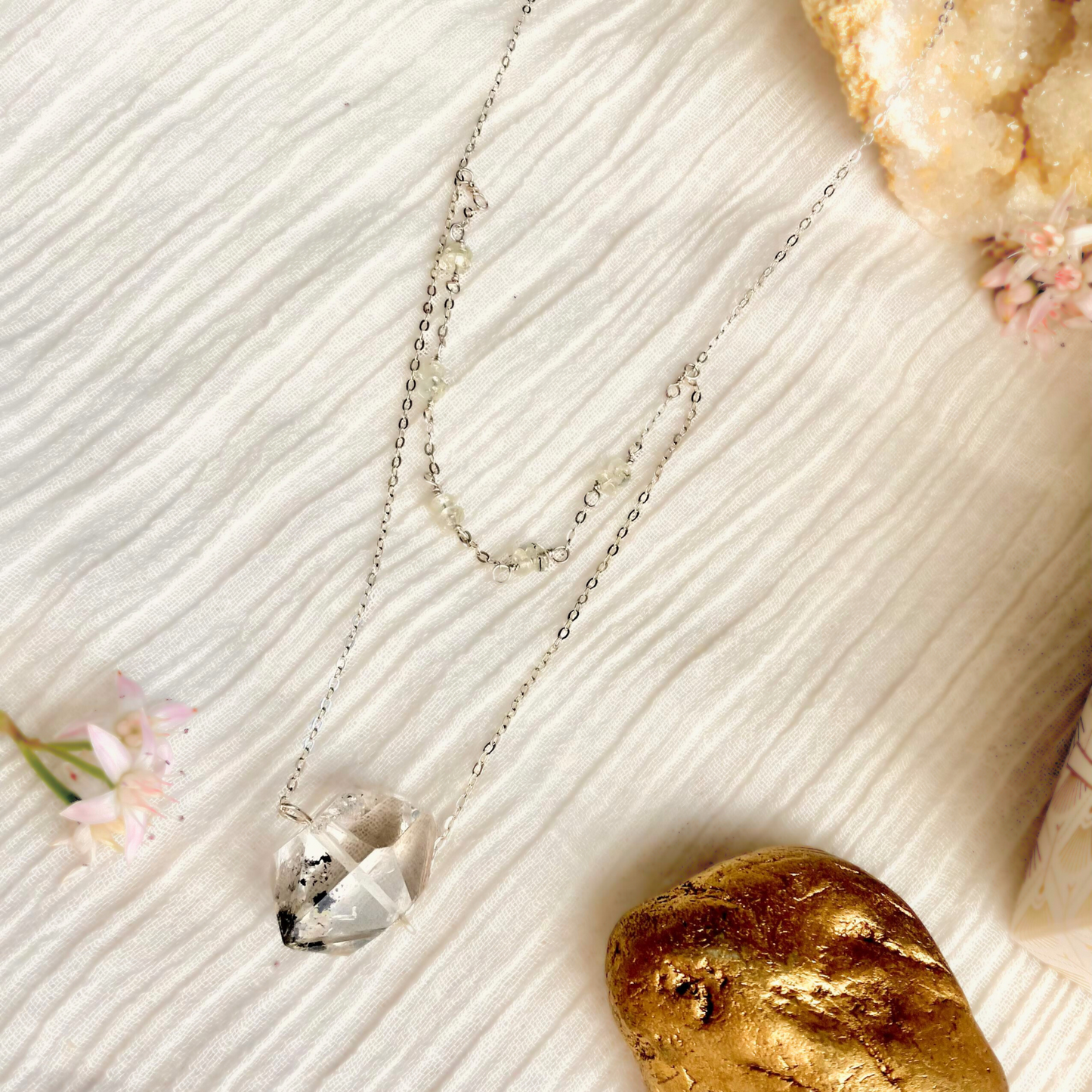 Tibetan clear quartz necklace with healing energies from the Himalayas.