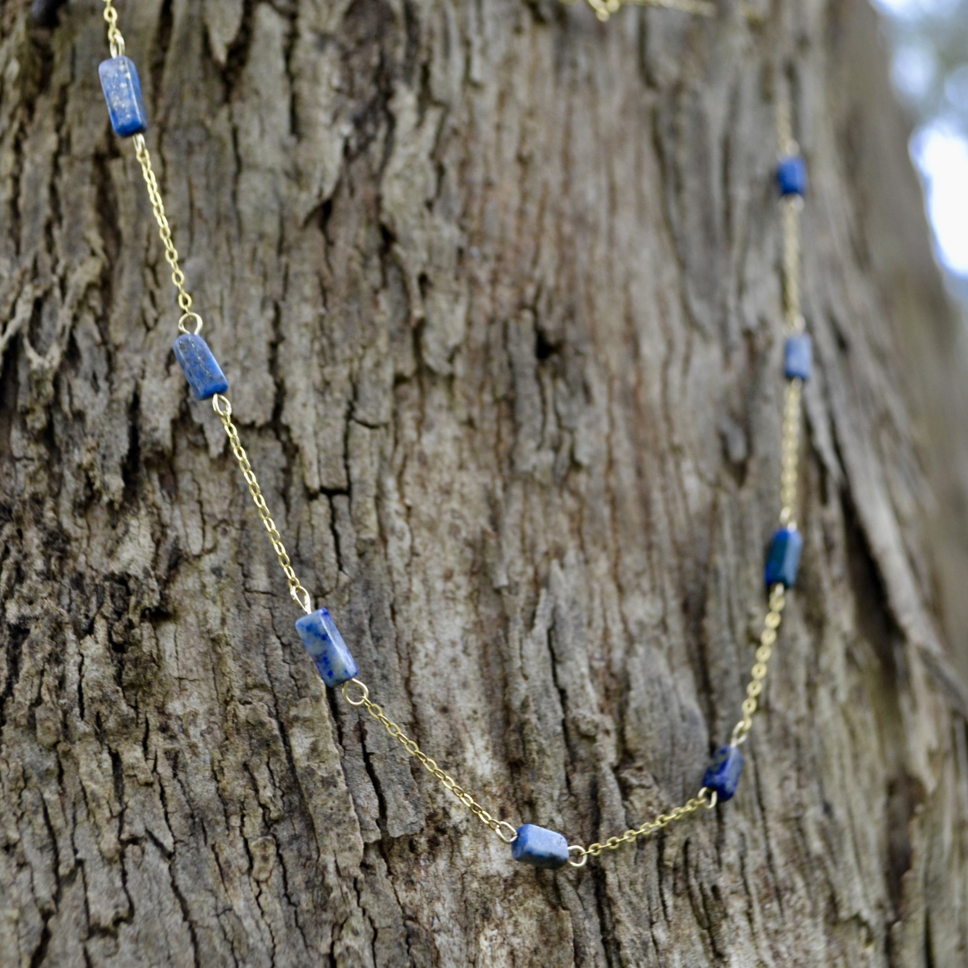 blue crystal necklace meaning